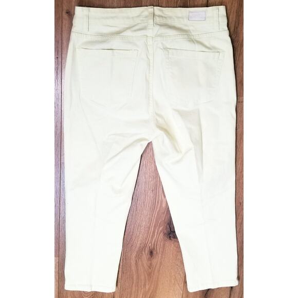 Jones New York Lexington Yellow Capri Casual Relaxing Vacation Size 8 Waist 30 - Picture 2 of 10